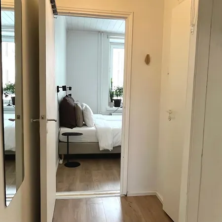 Salme, Downtown, King Bed & Ac * Lahti